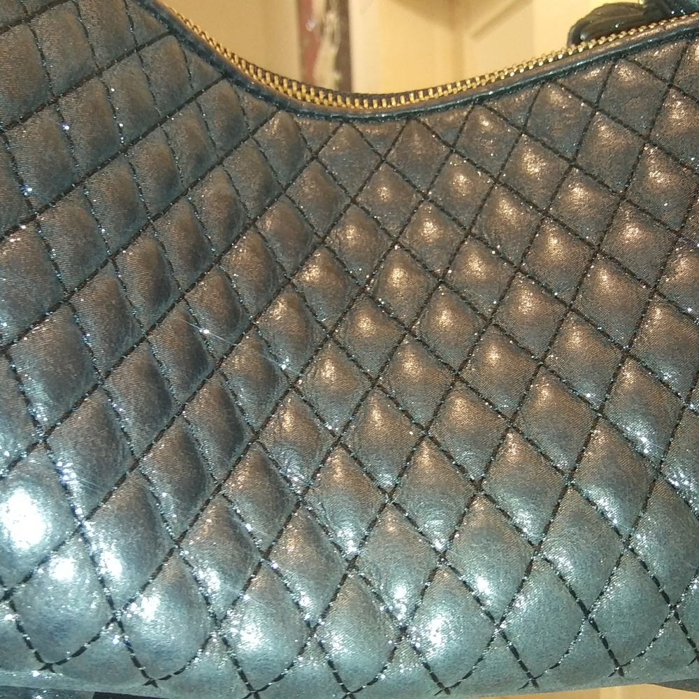 Purse - Picture 2 of 8